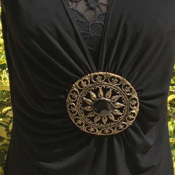 Spense Black Sleeveless Draped Top with Stunning  Medallion Accent - Picture 2 of 6